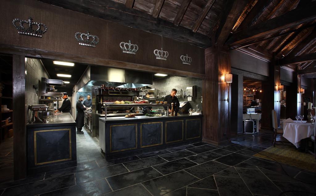 Les Saints Peres Hotel Montagnole Exterior foto