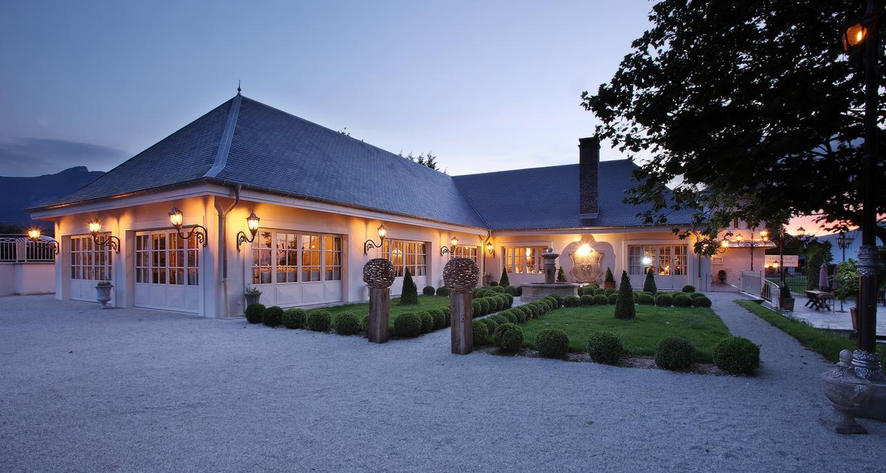 Les Saints Peres Hotel Montagnole Exterior foto